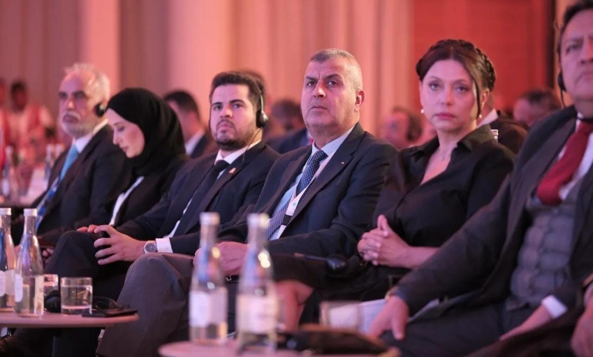 الخرابشة: استراتيجية طاقة أردنية طموحة تجمع بين الهيدروجين الأخضر والتقنيات الذكية
