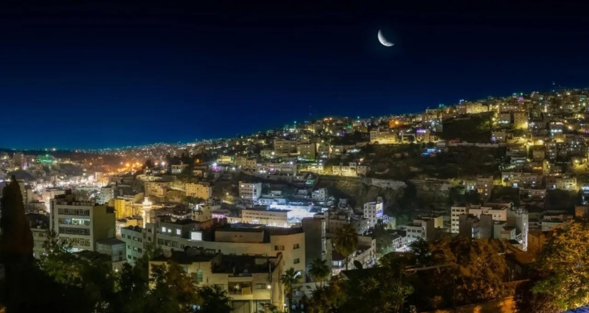 رصد هلال ذي الحجة مساء الثلاثاء في سماء الأردن والمنطقة