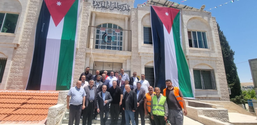 وزير الإدارة المحلية يتفقد 3 بلديات في عجلون وإربد