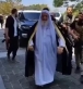 الشيخ السوري عدنان العرعور يقف على قبر ‘‘حافظ الأسد’’ ويخاطبه هل وجدت ما وعدك ربك؟