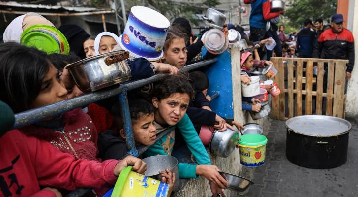 الأونروا :58 وفاة بسبب سوء التغذية و242 آخرين بسبب نقص الدواء خلال 80 يومًا من الحصار