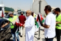 بلدية لواء الموقر تحتفل بعيد الاستقلال الـ79 بتوزيع الأعلام الأردنية