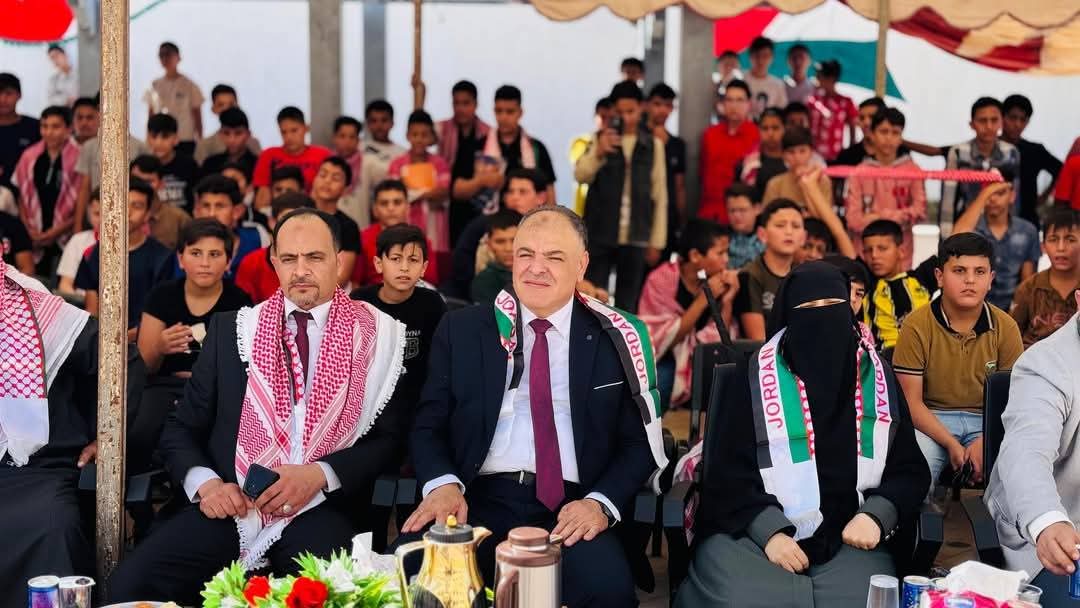 العبيدات يرعى احتفال مدرسة السمط الأساسية للبنين بعيد الاستقلال الـ79.