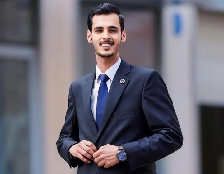 الجبور يهنئ المهندس يزيد الخريشا بتخرّجه من دورة الضبط والربط العسكري برتبة ملازم جمارك
