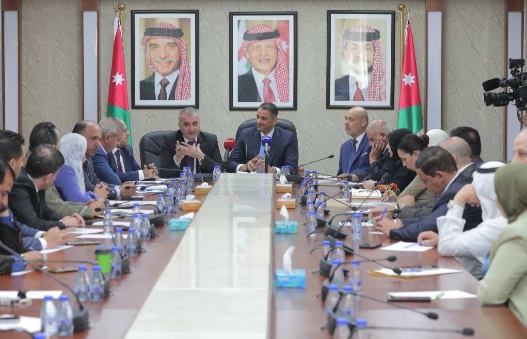 مشتركة نيابية تناقش خطة وزارة الطاقة لرؤية التحديث الاقتصادي