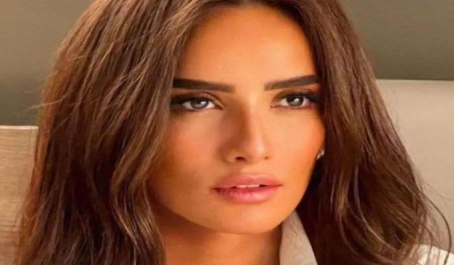 لن أتنازل عن حقي وحق نجلي .. بيان رسمي من زينة بشأن إصابة نجلها داخل ملعب كرة قدم