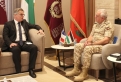 رئيس هيئة الأركان يستقبل السفير الفرنسي