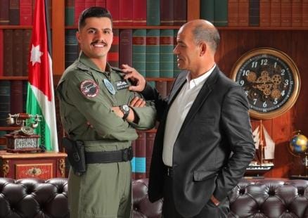 الجبور يهنئ الملازم الطيار منتصر الشوابكة بتخرجه وتفوقه في الطيران