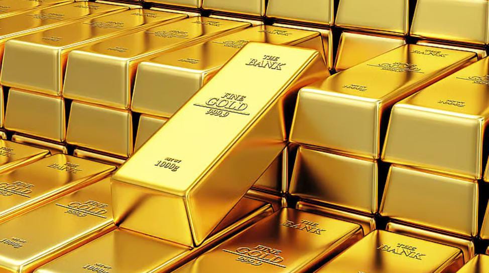 الذهب يهبط ويتجه لخسارة أسبوعية مع صعود الدولار