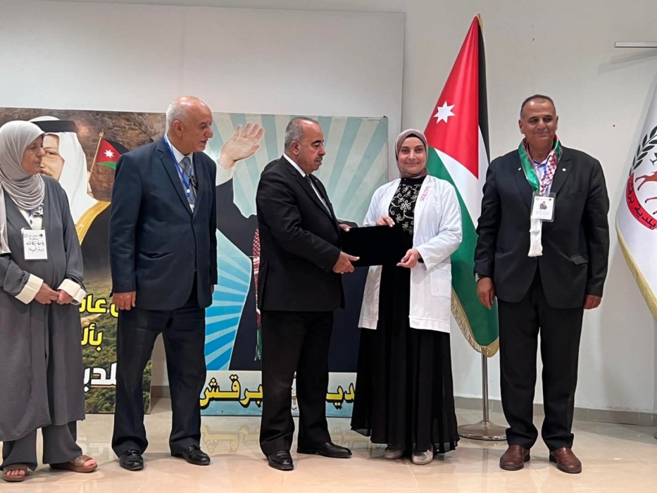 يوم طبي مجاني في بلدية برقش احتفالًا بعيد الاستقلال الـ79...صور