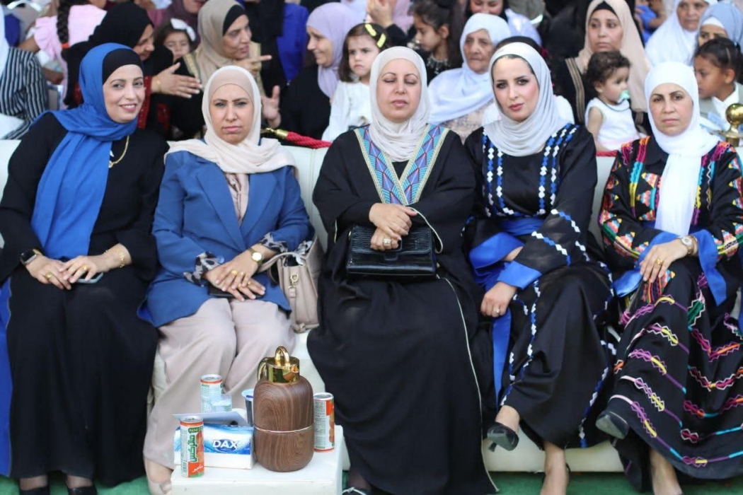 مدير تربية الشونة الجنوبية يرعى حفل تخريج طلبة منارة وادي الأردن والرند الدولية...صور