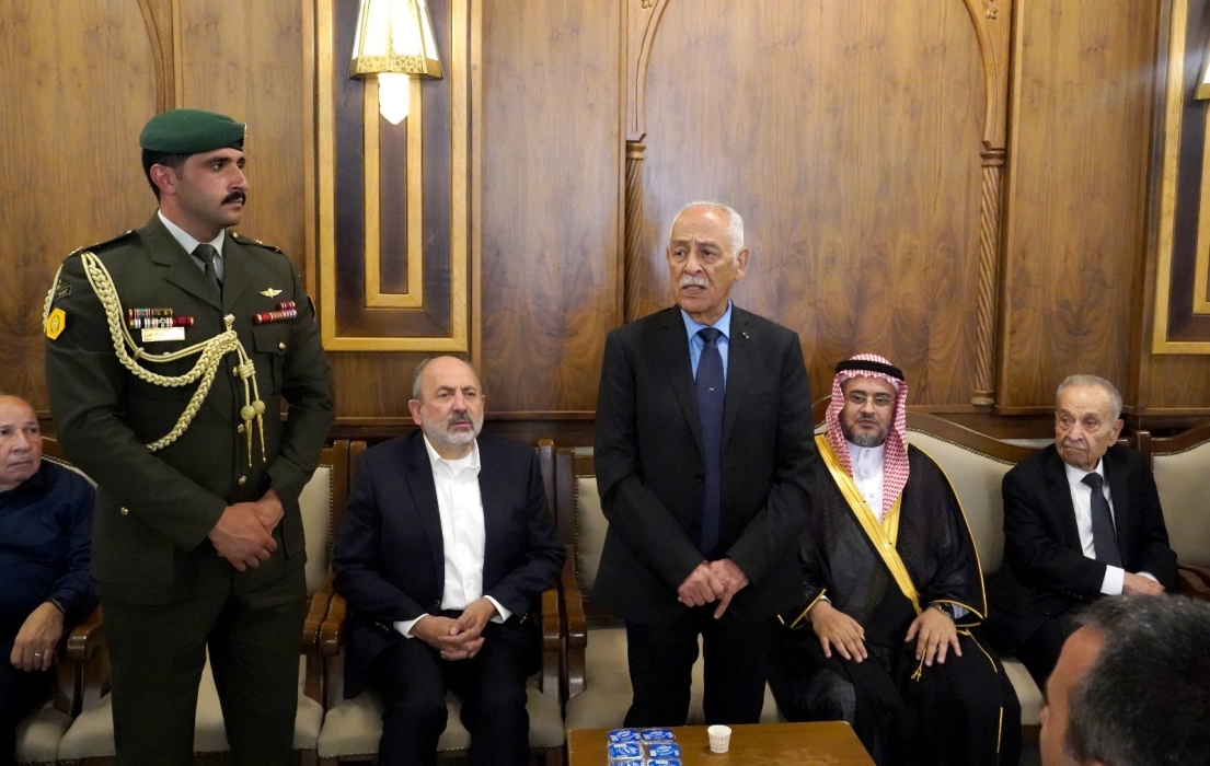 مندوبا عن الملك وولي العهد...العيسوي يعزي آل خزنة كاتبي