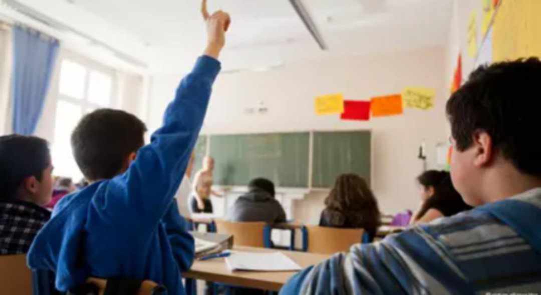 العجارمة تكتب ماذا يعني أن تكون معلماً؟