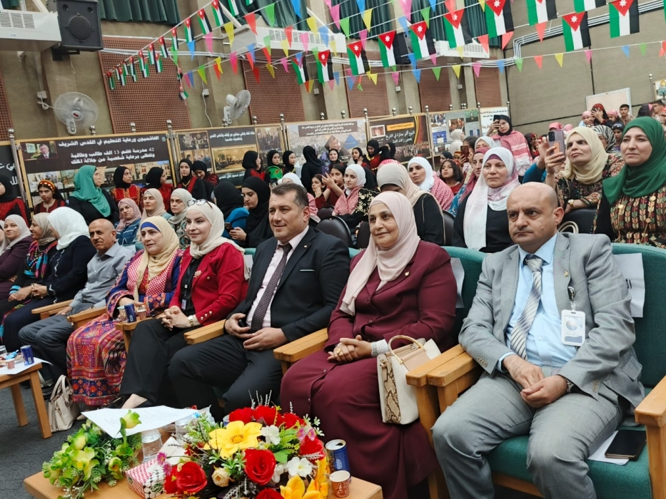 مديرية تربية المزار الشمالي تحتفي بالذكرى التاسعة والسبعين لاستقلال الأردن