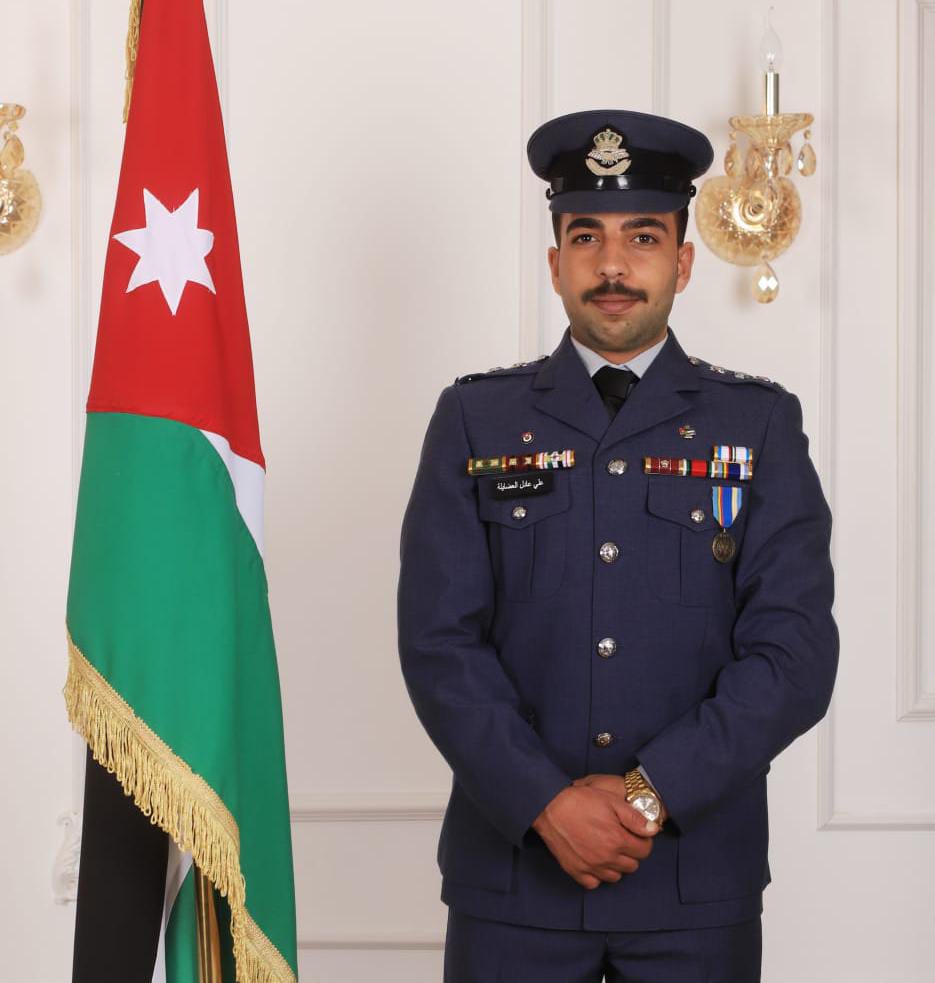 النقيب علي العضايلة مبارك الثقة الملكية السامية