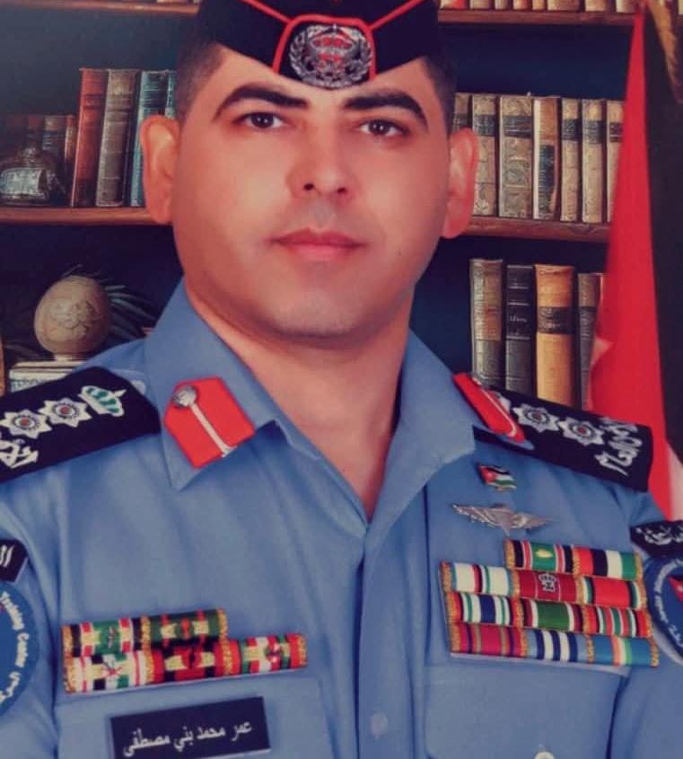 العقيد عمر محمد بني مصطفى مبارك الثقة الملكية السامية