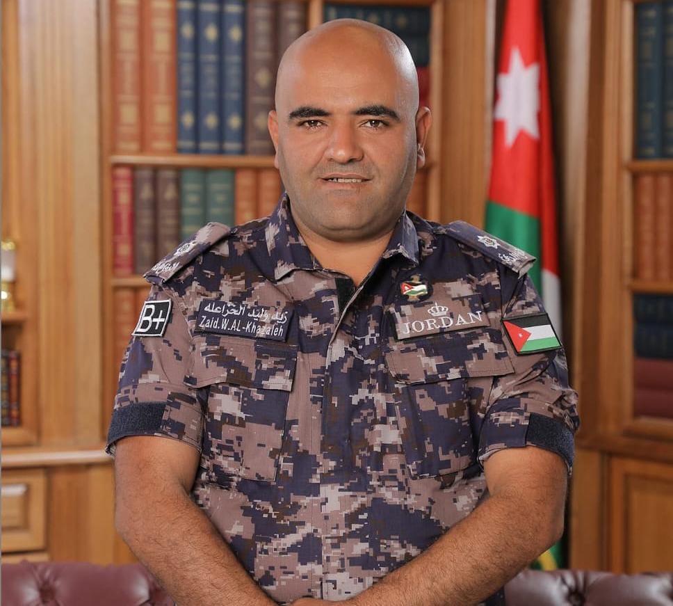 الإعلامي عبدالله البدادوة  يهنئ ابن خالته الملازم زيد وليد الخزاعلة بثقة الملكية السامية