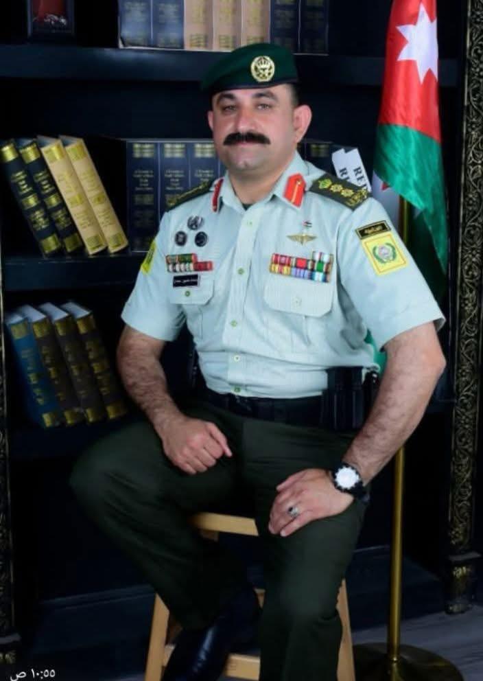 العقيد الركن صدام حسين الشرادقة مبارك الثقة الملكية السامية