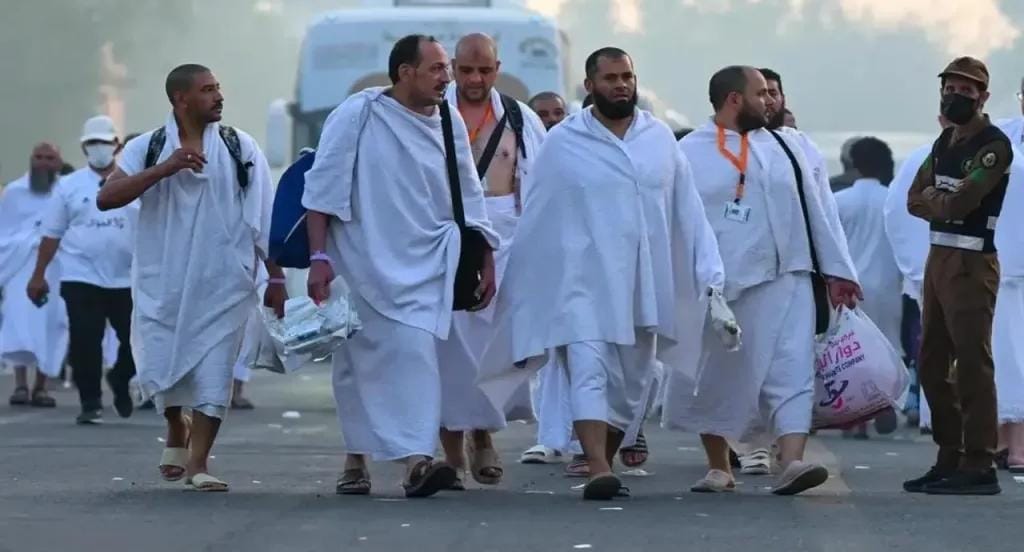 صيام يوم عرفة يكفر الذنوب: فرصة ذهبية للتوبة والاستغفار