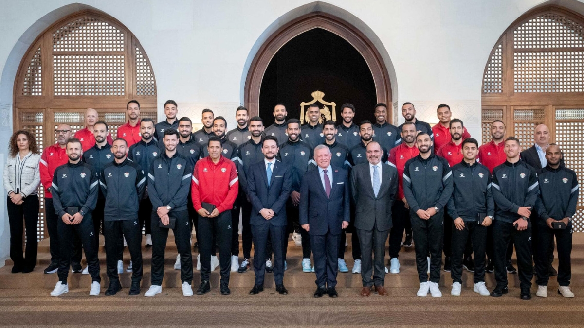  الرياضة والشباب النيابية تهنئ المنتخب الوطني بفوزه على عُمان والتأهل لكأس العالم