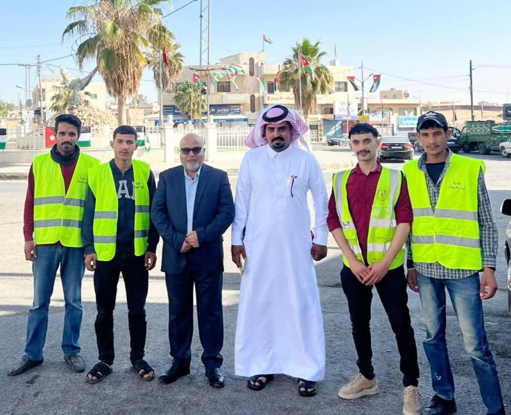 بلدية الموقر تطلق حملة نظافة شاملة تحت شعار نظافة لوائنا... مسؤوليتنا جميعًا...صور