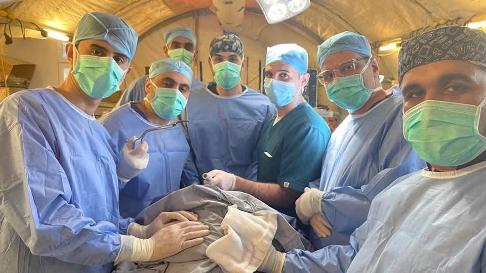 المستشفى الميداني الأردني جنوب غزة6 يجري عملية جراحية لإنقاذ حياة طفل صورة