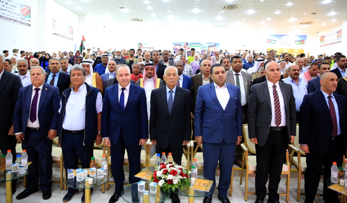 العيسوي يرعى احتفالاً وطنياً في مخيم البقعة احتفاءً بالمناسبات الوطنية...صور