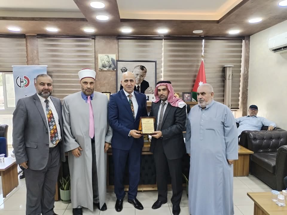مدير أوقاف محافظة جرش يكرم العتوم