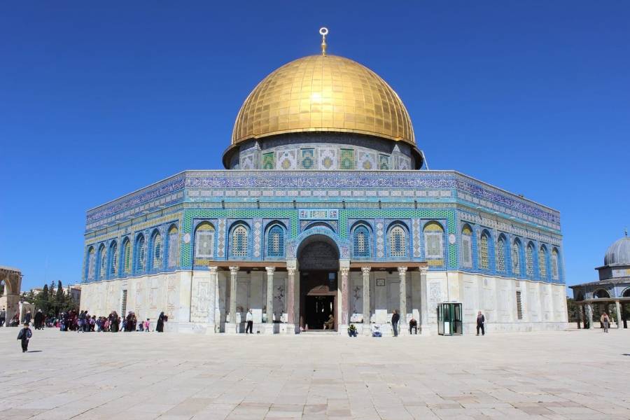 الأوقاف الفلسطينية تستنكر إغلاق الاحتلال المسجد الأقصى والحرم الإبراهيمي
