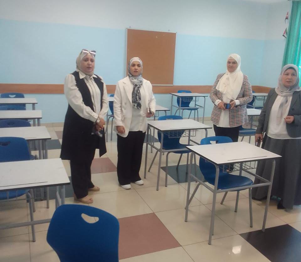 الخريشا تتفقد جاهزية قاعات الثانوية العامة للدورة العامة 2025 في مدرسة حسبان الثانوية للبنين....صور