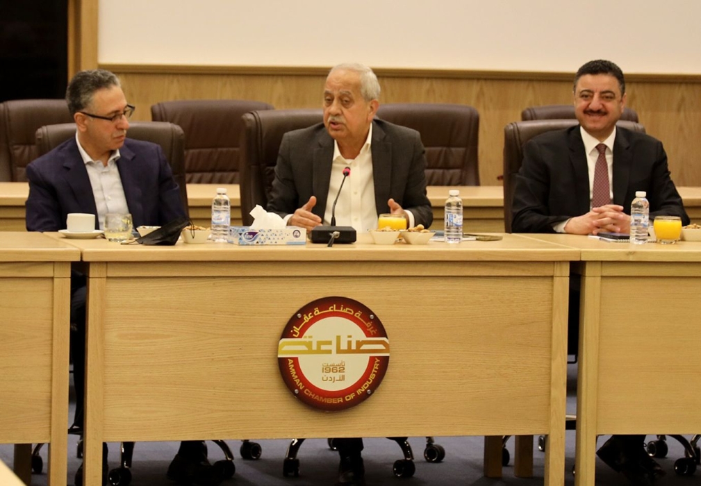 وزير الصناعة يبحث تعزيز تنافسية القطاع الصناعي خلال لقاء بمجالس ادارة غرف الصناعة