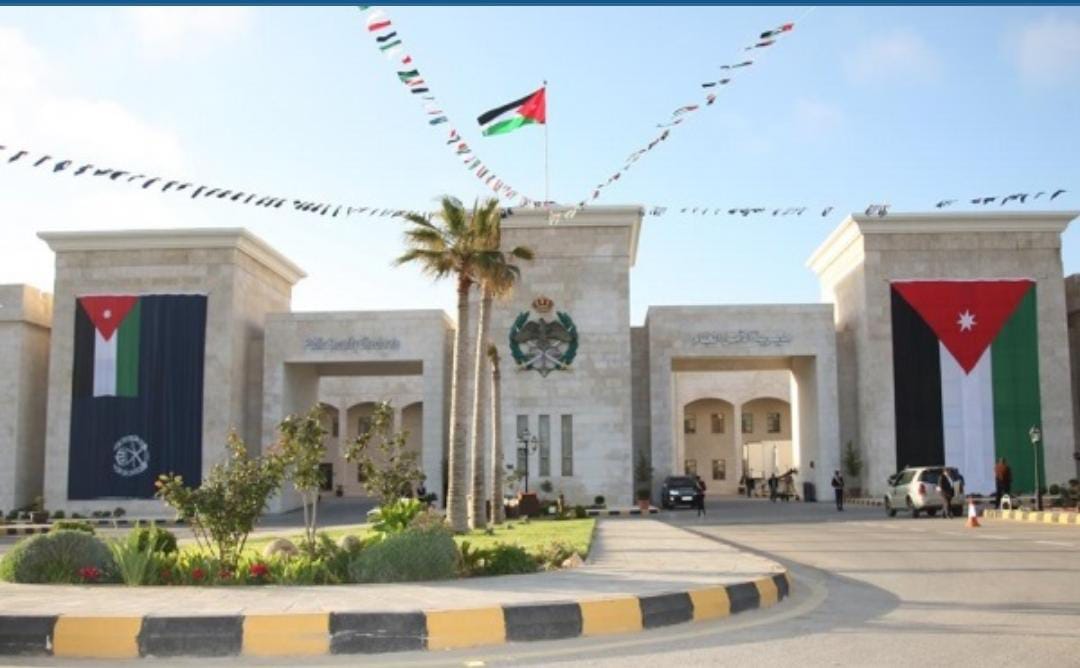 اعادة فتح جسر الملك حسين غدا من الساعة الثامنة صباحاً لغاية الساعة الثانية مساءً