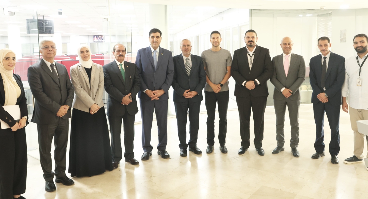الإعلام النيابية تزورقناة رؤيا