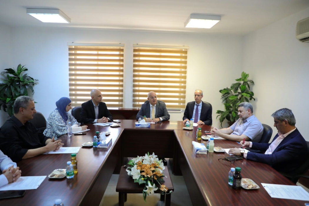 رئيس الجامعة الهاشمية يلتقي مجلس البحث العلمي ويؤكد على أهمية البحث العلمي التطبيقي الذي يتوافق مع الأولويات الوطنية