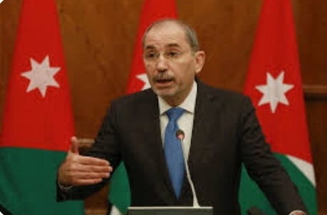 وزير الخارجية يبدأ زيارة عمل إلى برلين