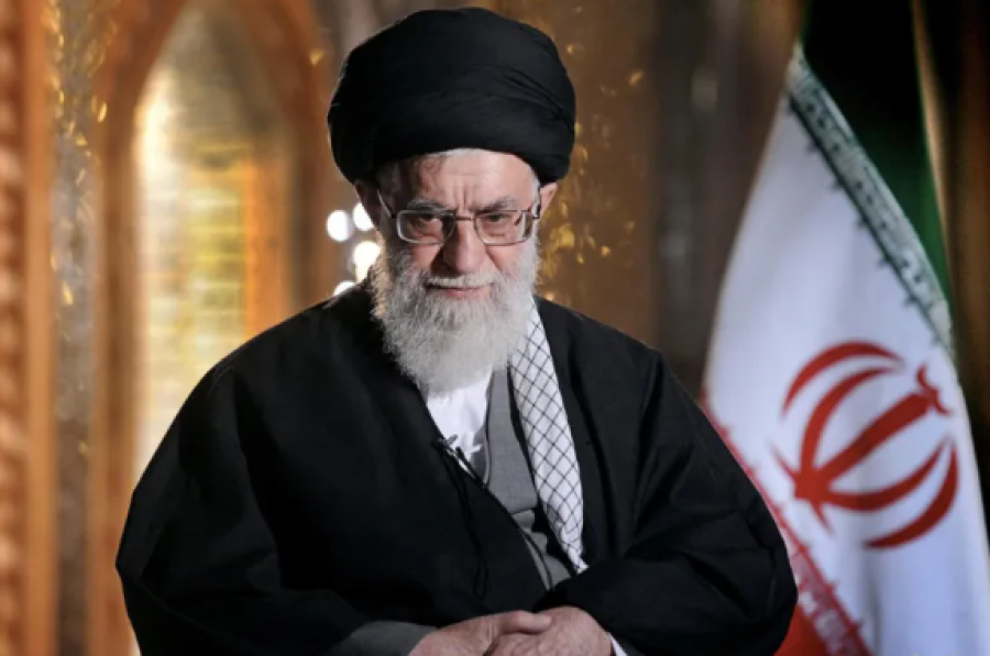 خامنئي يتوعد: الكيان الصهيوني ارتكب خطأً فادحًا وسينال جزاء عمله