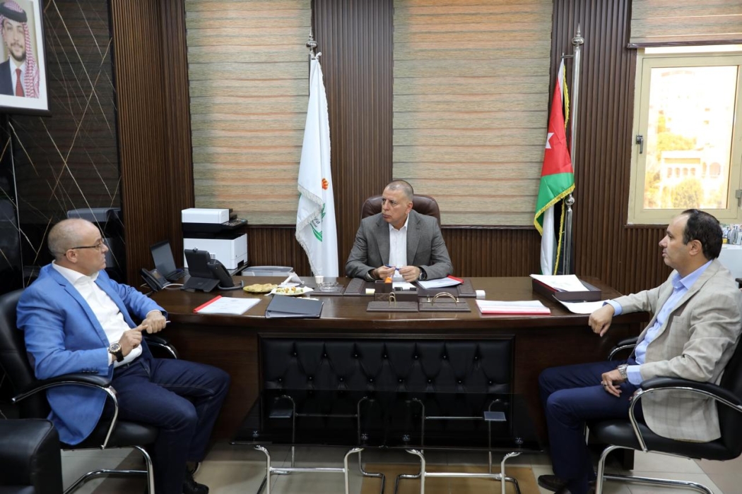 وزير الداخلية يتفقد مديرية المتابعة والتفتيش