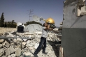 الاحتلال يجبر مقدسيين على هدم منزليهما في القدس ويعتقل 28 فلسطينيا بالضفة