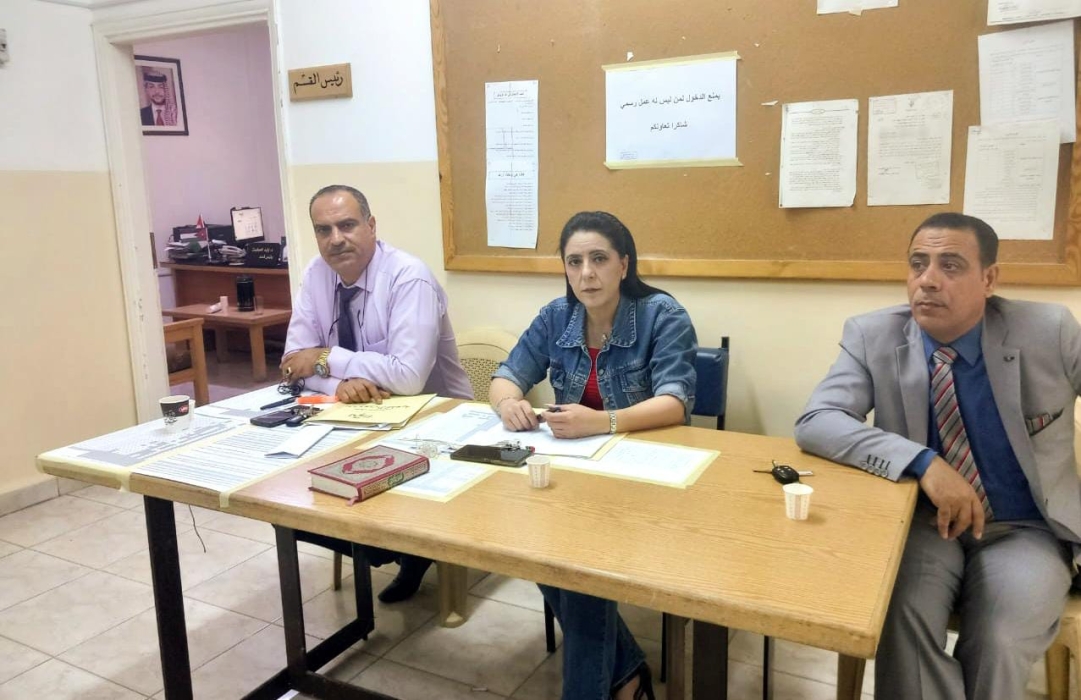 أبورمان تتفقد سير امتحان الثانوية العامة لمبحث اللغة العربية في يومه الثاني.