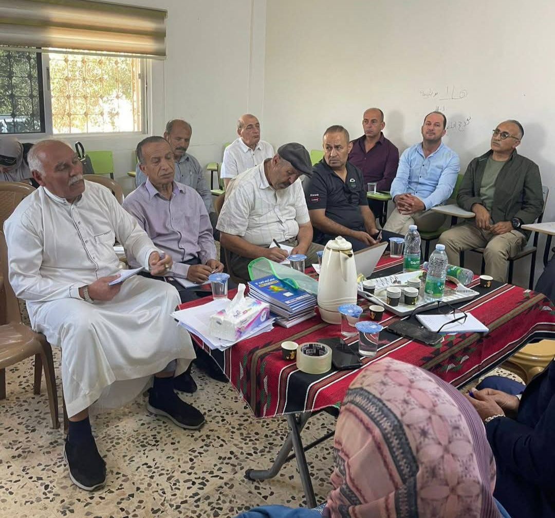 افتتاح مدرسة حقلية حول الإدارة المتكاملة لأشجار الزيتون في بني كنانة