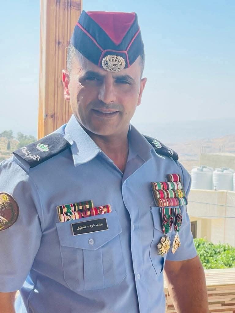 وسام الكوكب من الدرجة الرابعة  للرائد مهند العقيل العجارمة