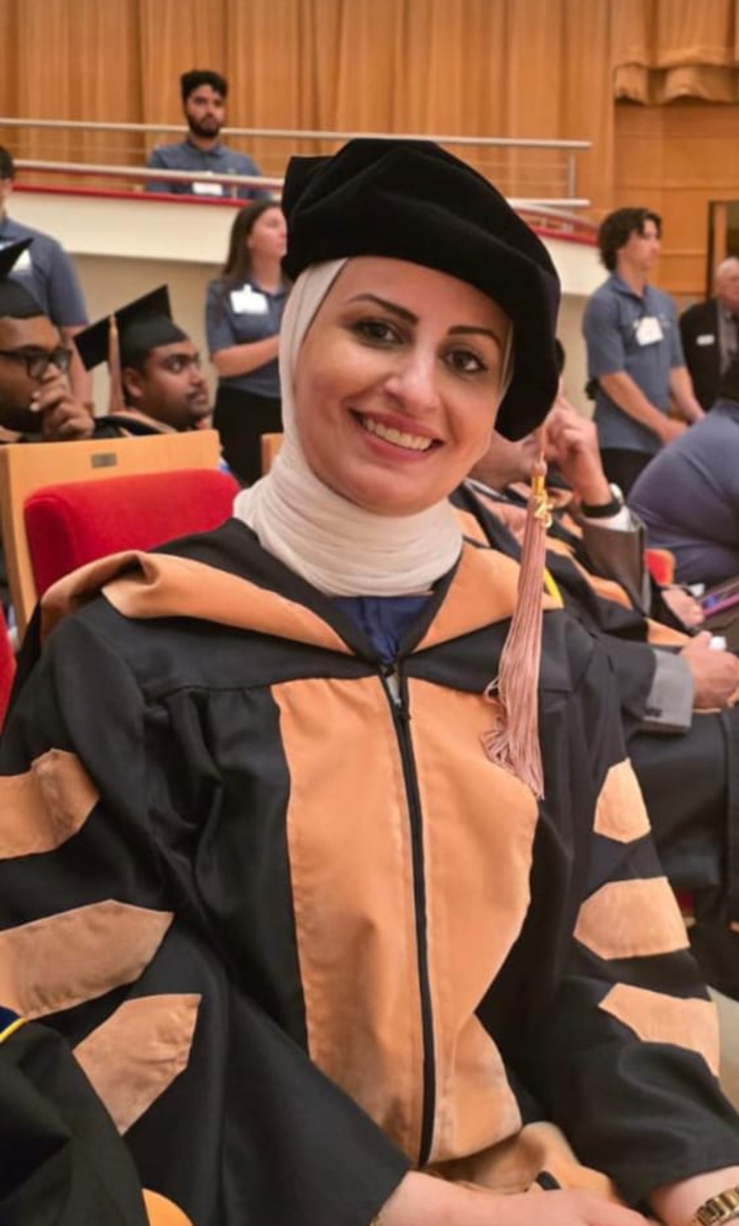 الإعلامي العدوان يهنئ شقيقته  العقيد الركن هلا بحصولها على الدكتوراه