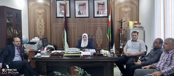المصري تلتقي رؤساء الأقسام في مديرية تربية المزار الشمالي