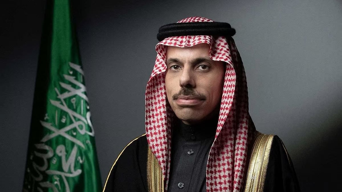 وزير الخارجية السعودي يصل الدوحة للمشاركة في اجتماع طارئ لمجلس التعاون