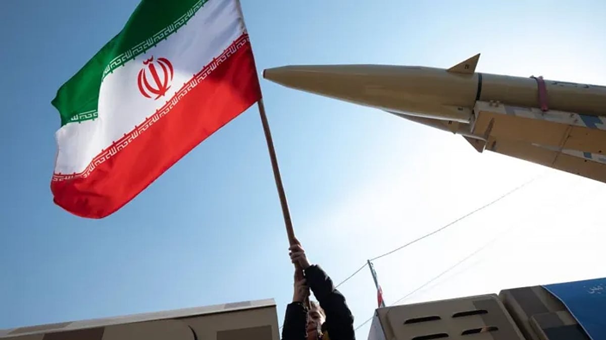 إيران تحتفل بـالنصر على إسرائيل.. ووقف إطلاق النار يدخل حيّز التنفيذ