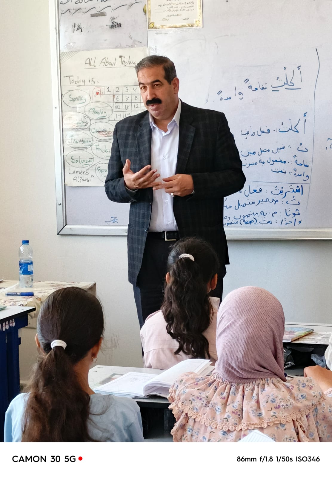 تربية المزار الجنوبي تتابع الاندية الصيفية في المدارس