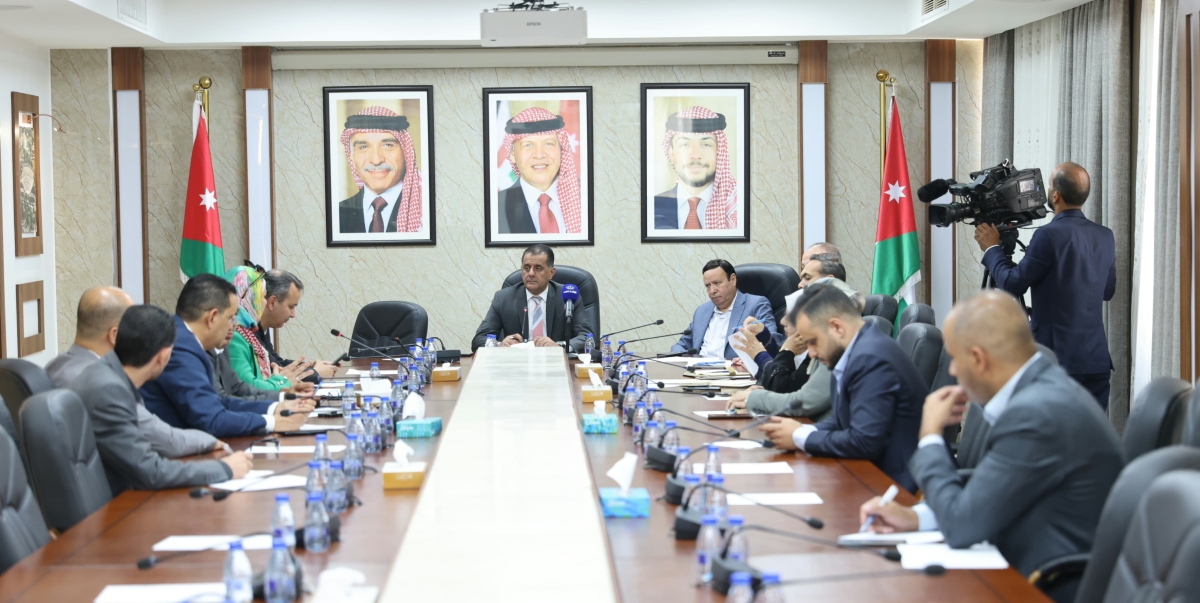 الإدارية النيابية توصي بإلغاء نسب تقييم أداء الموظفين