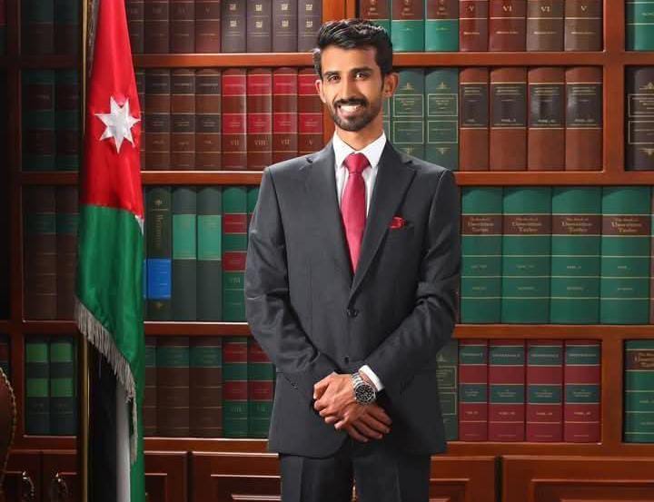 اسرة نيروز تهنئ الزميل  محمد الشنون بتخرجه من اليرموك في تخصص الصحافة والإعلام