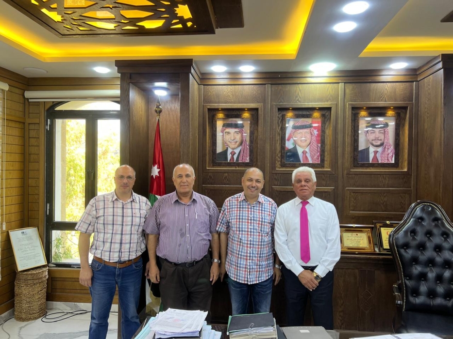 رئيس بلدية السلط يستقبل الدكتور ايهاب الشريف