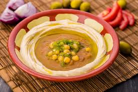 الحمص والفول.. فوائد كثيرة وأضرار خفية!
